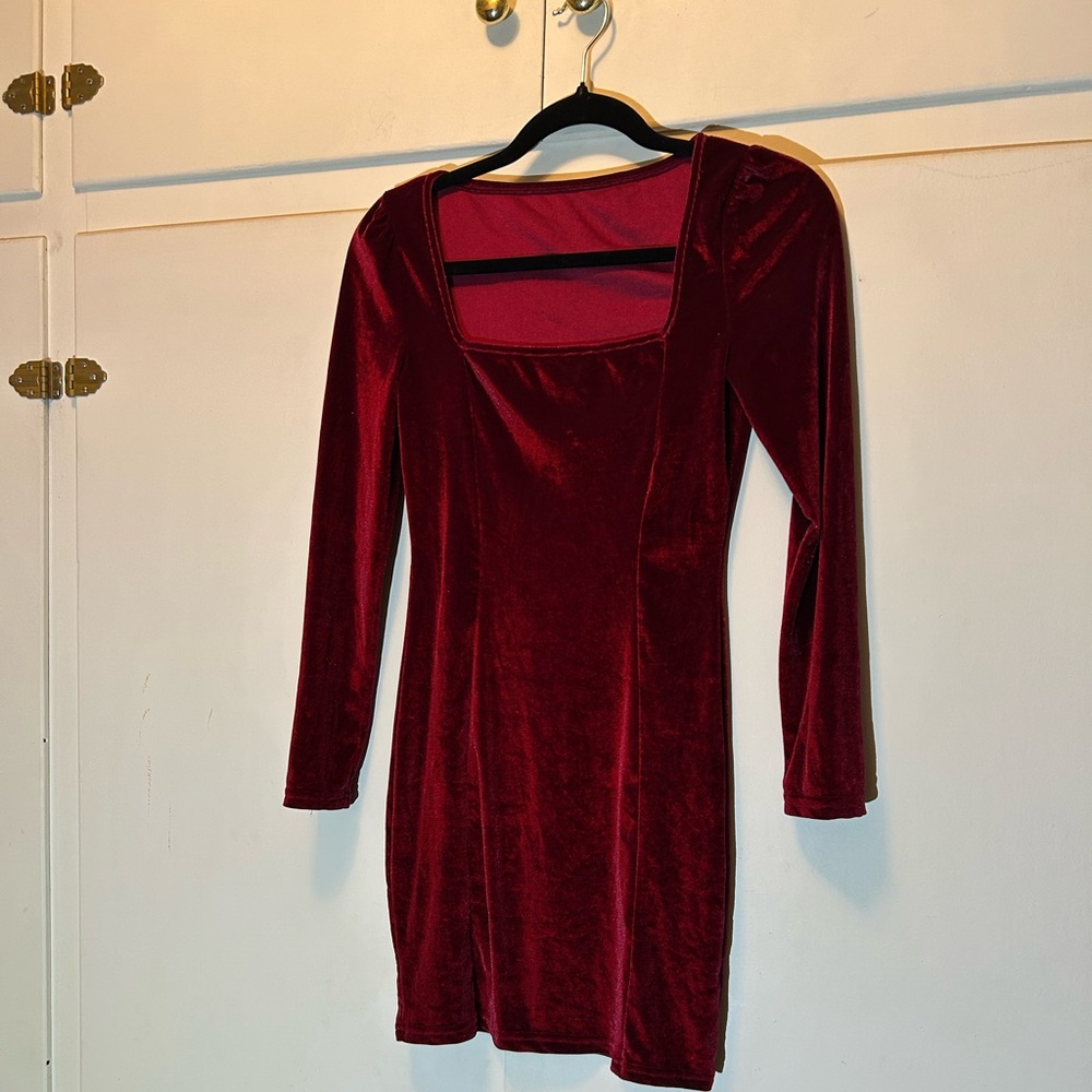 Velvet Sassy Bodycon Burgundy Dress